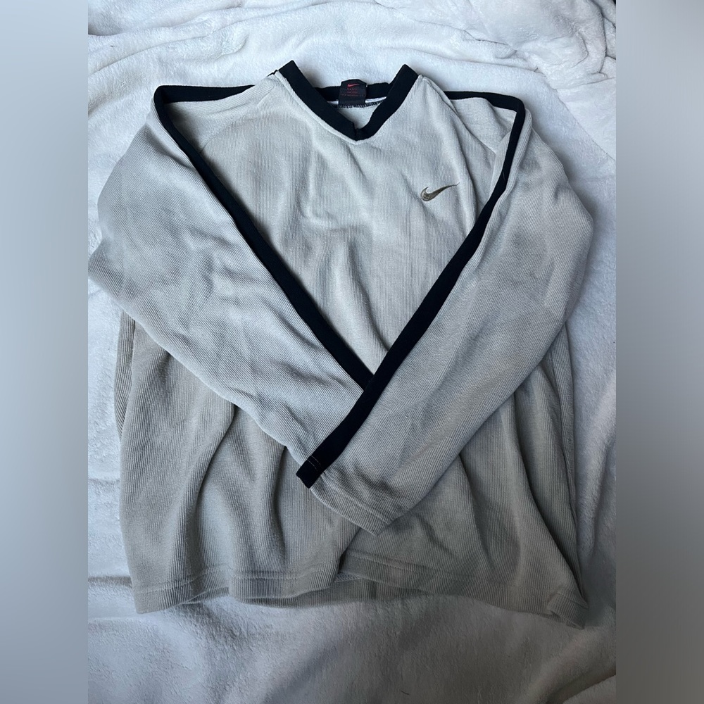 Men’s Vintage Cream Colored Embroidered Nike Crewneck